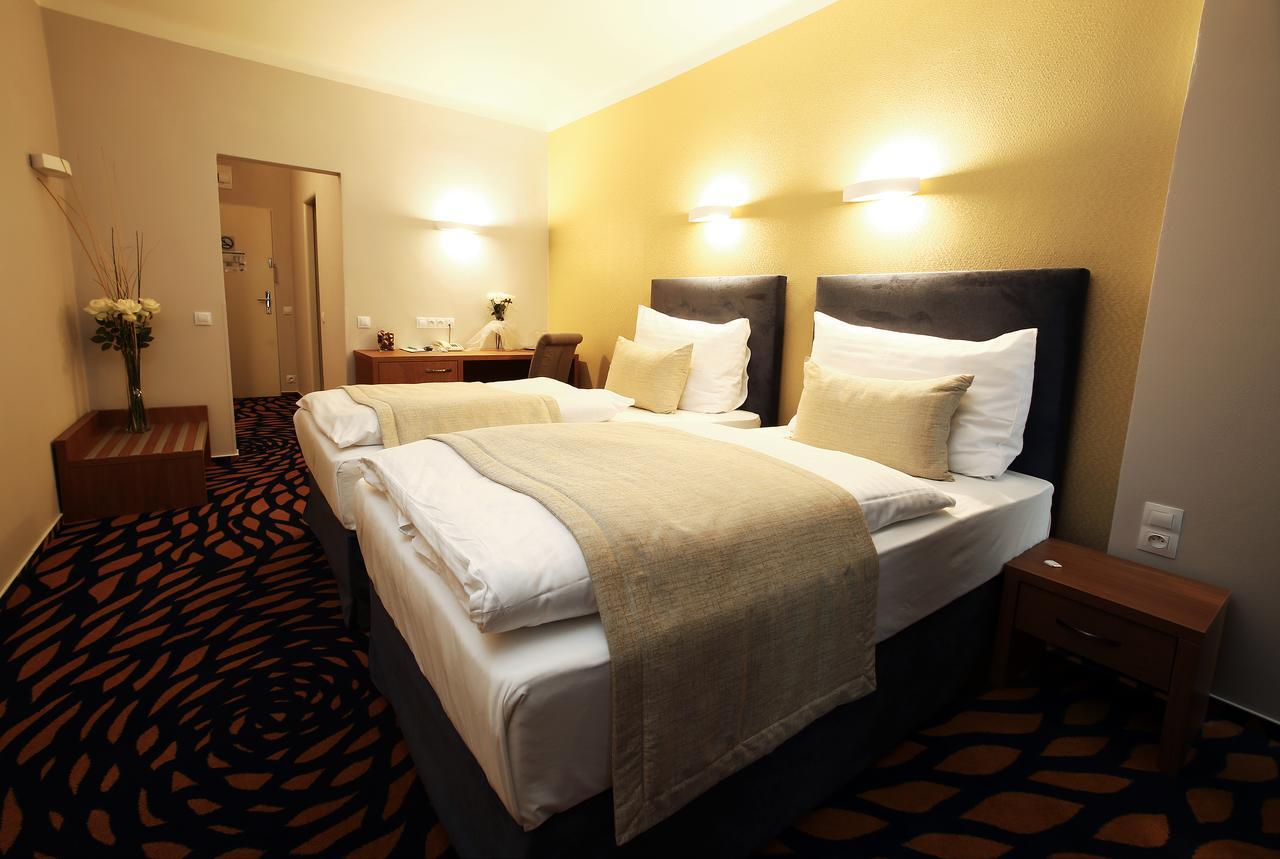 Hotel Central Plzeň Kültér fotó