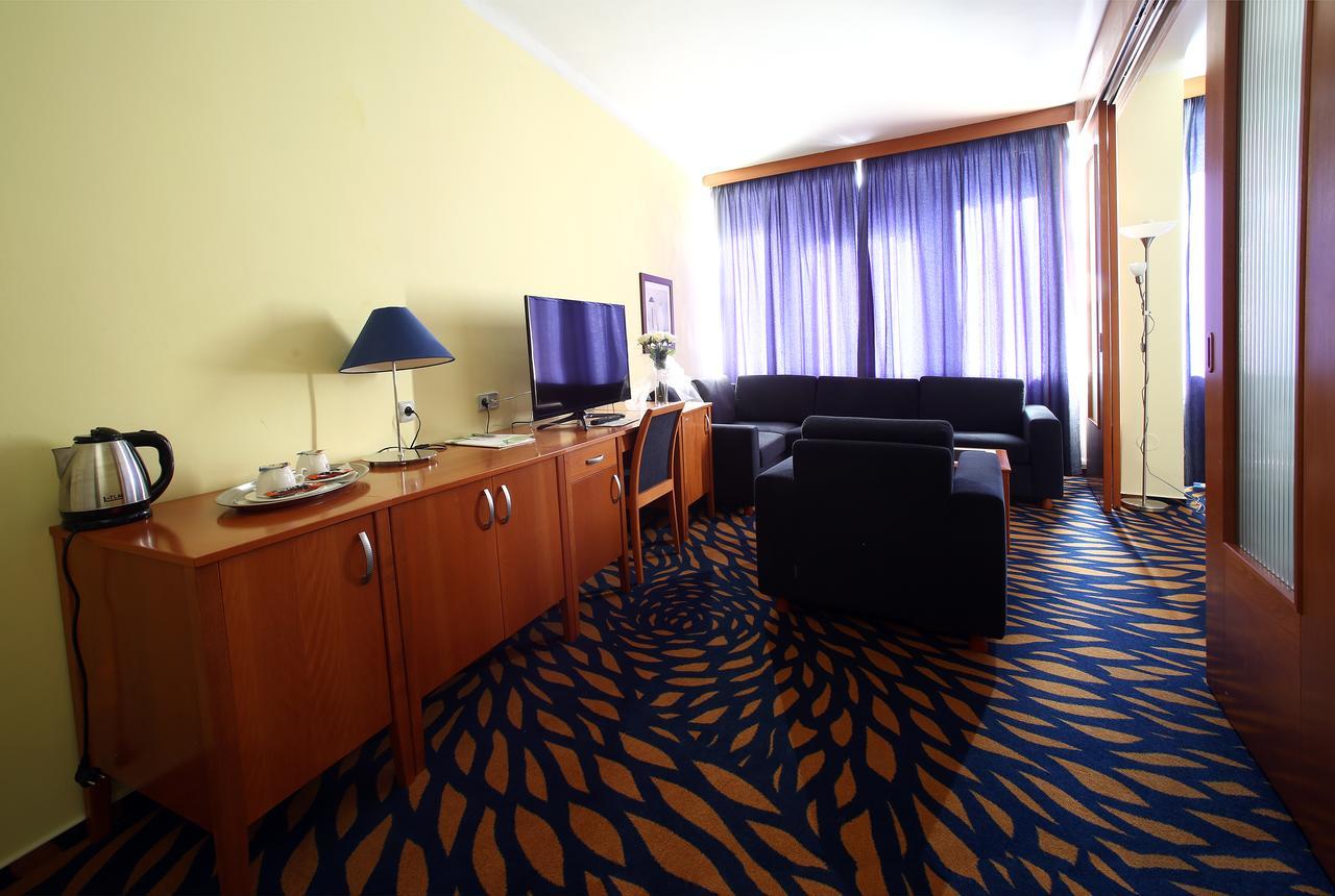 Hotel Central Plzeň Kültér fotó