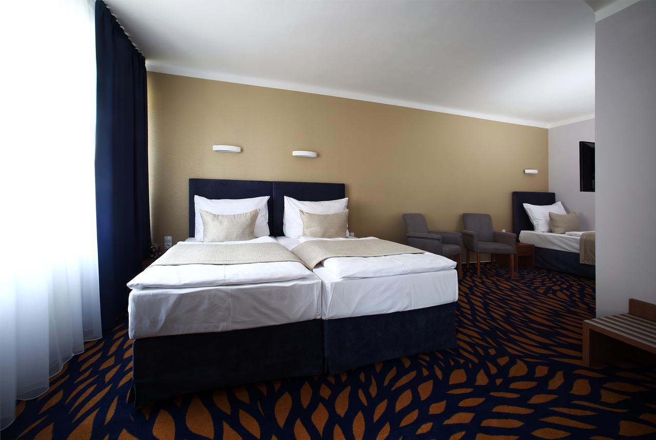Hotel Central Plzeň Kültér fotó
