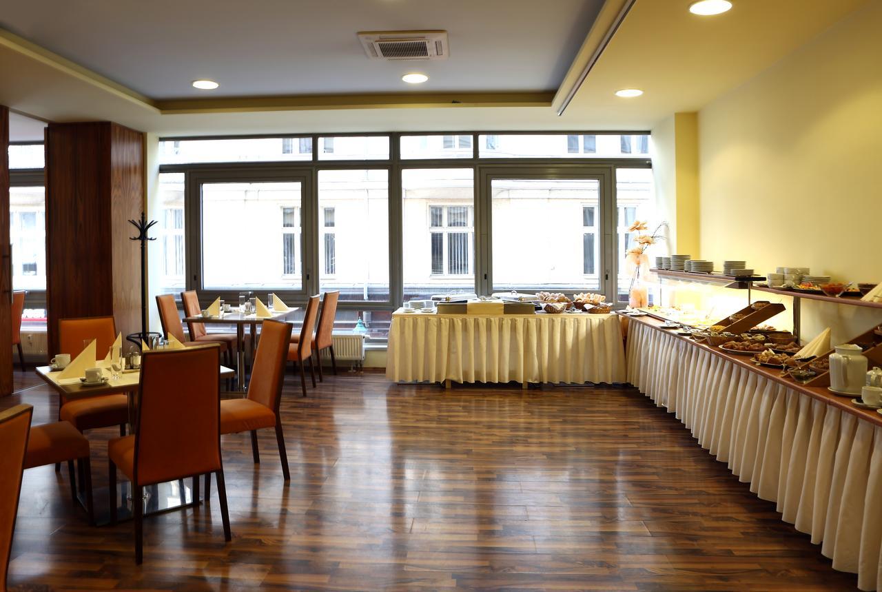 Hotel Central Plzeň Kültér fotó